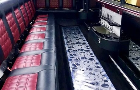 15-seater-int01